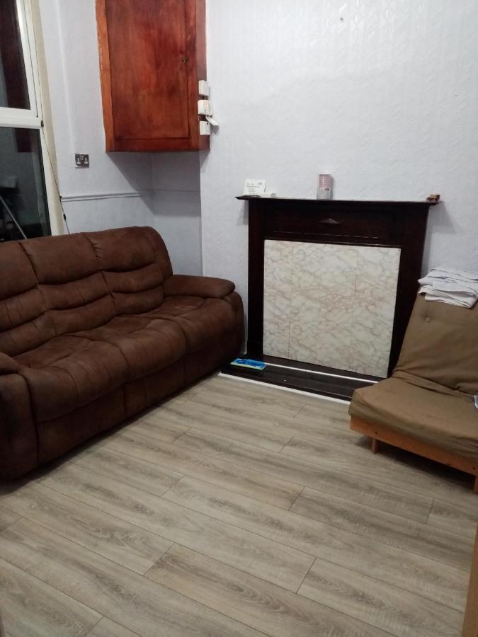 East Belfast Rooms Available Long Or Short Term Accommodation ภายนอก รูปภาพ