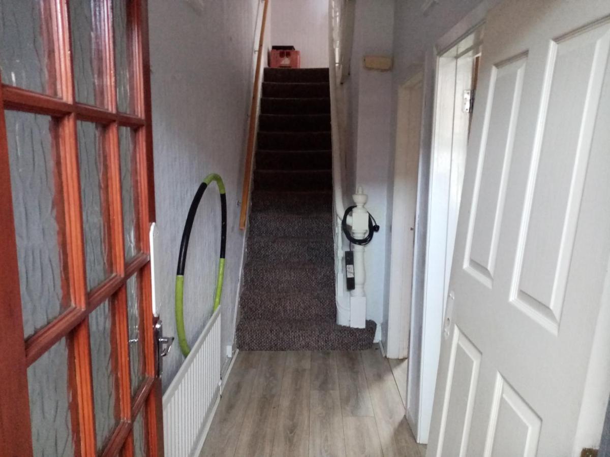 East Belfast Rooms Available Long Or Short Term Accommodation ภายนอก รูปภาพ